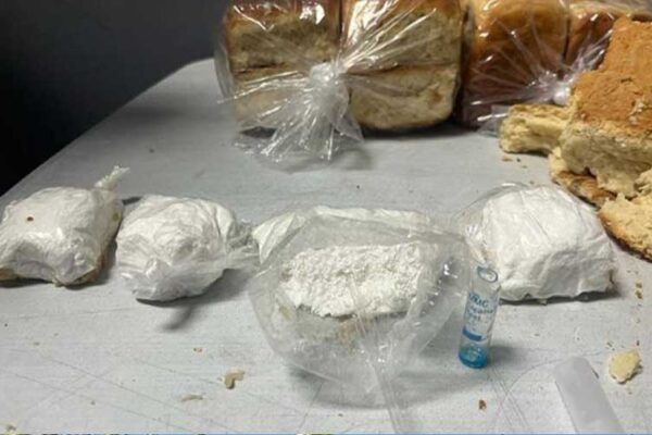 Cocaína dentro de panes